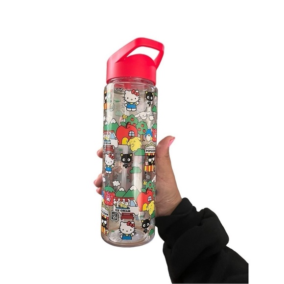 Hello kitty and friends red cap plastic water bottle with stout foldable 24 oz - Picture 1 of 3
